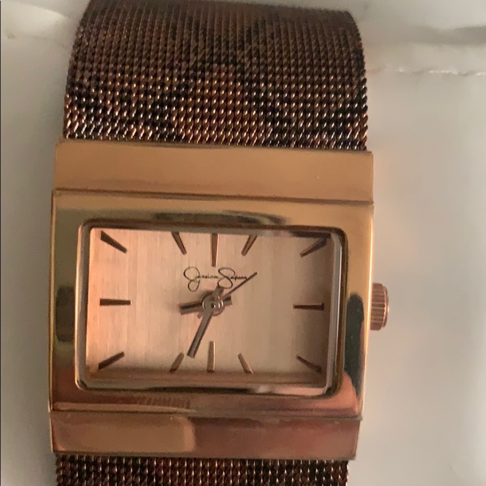 Jessica Simpson Watch - Picture 2 of 3